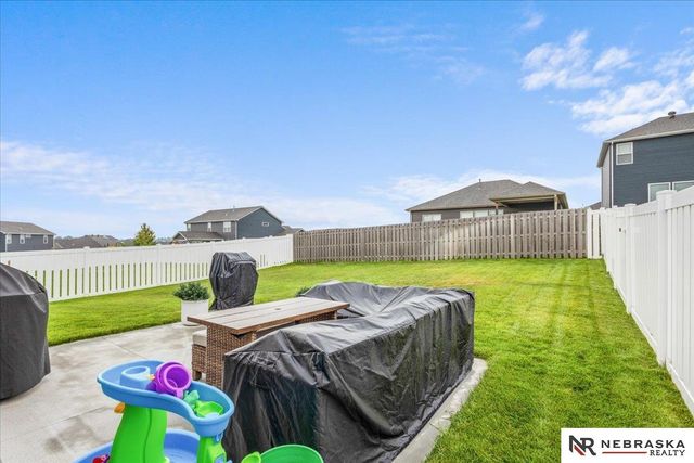 4708 N 210th Avenue, Omaha, NE 68022