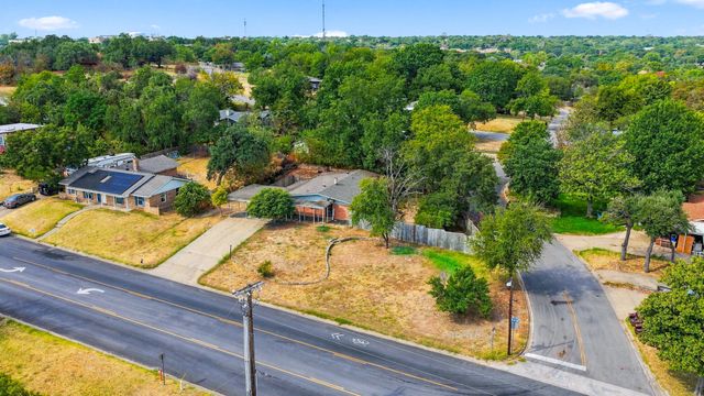 1206 Foster Lane, Weatherford, TX 76086