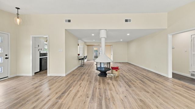 1206 Foster Lane, Weatherford, TX 76086