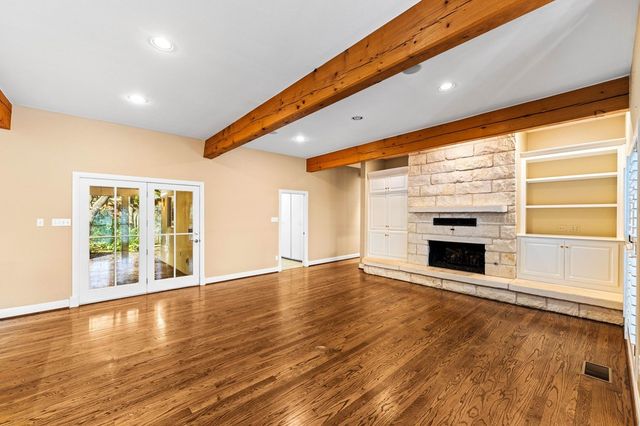 404 Overlook Dr, Kerrville, TX 78028