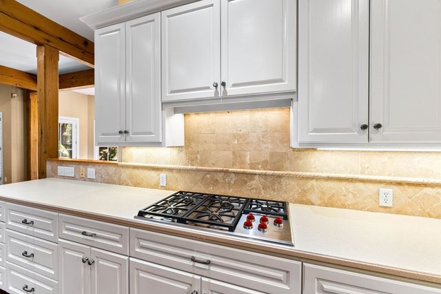 404 Overlook Dr, Kerrville, TX 78028