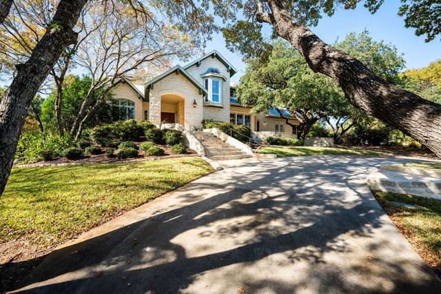 404 Overlook Dr, Kerrville, TX 78028