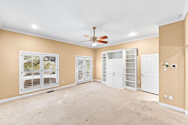 404 Overlook Dr, Kerrville, TX 78028