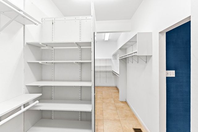 404 Overlook Dr, Kerrville, TX 78028