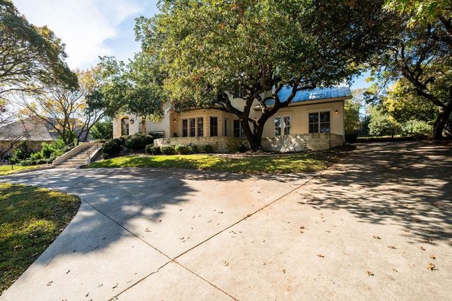 404 Overlook Dr, Kerrville, TX 78028