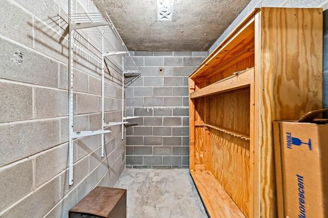 404 Overlook Dr, Kerrville, TX 78028