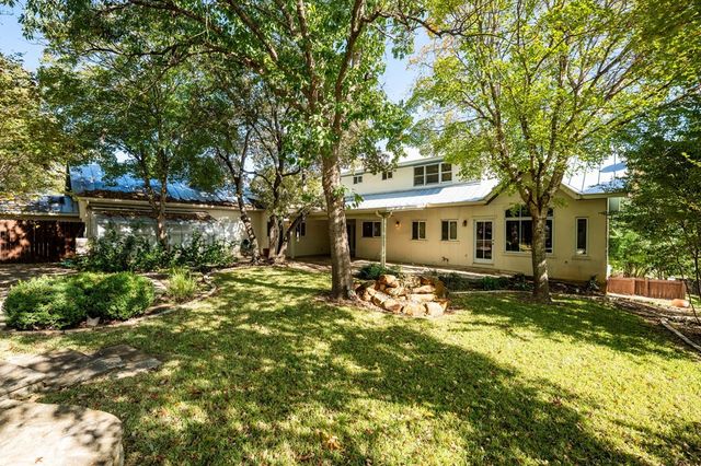 404 Overlook Dr, Kerrville, TX 78028