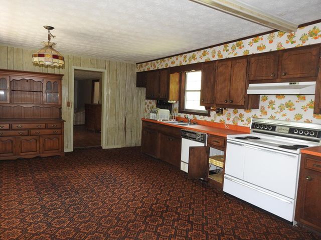 333 Lickskillet, Epworth, GA 30541