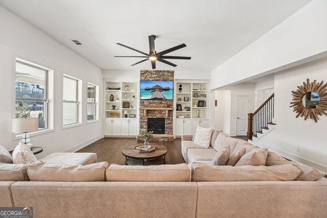 108 Registry Lane, Canton, GA 30115