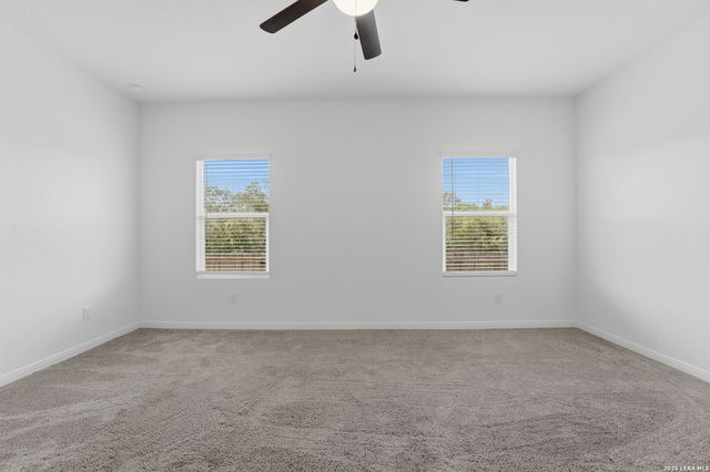 200 Alta Vista Ter, Seguin, TX 78155