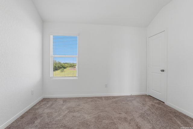 200 Alta Vista Ter, Seguin, TX 78155