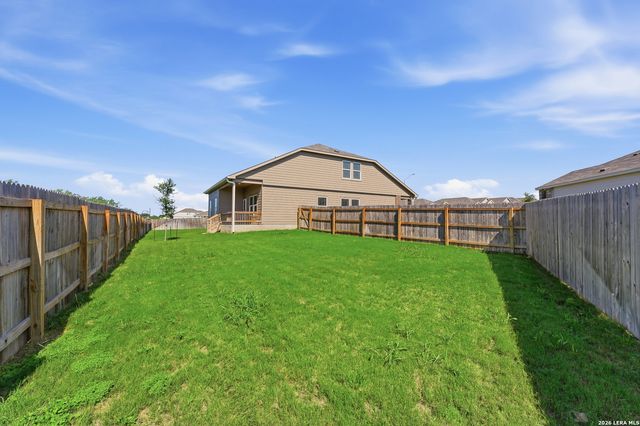 200 Alta Vista Ter, Seguin, TX 78155