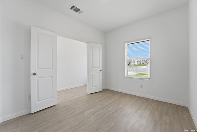 200 Alta Vista Ter, Seguin, TX 78155