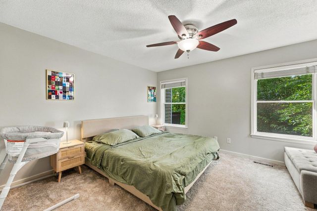 60 Imperial Drive E, West Saint Paul, MN 55118