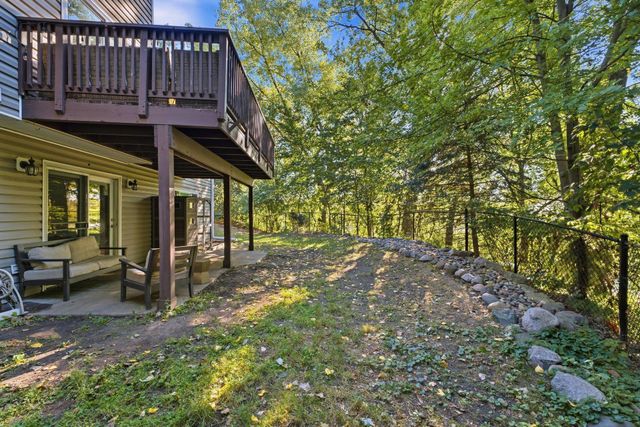 60 Imperial Drive E, West Saint Paul, MN 55118