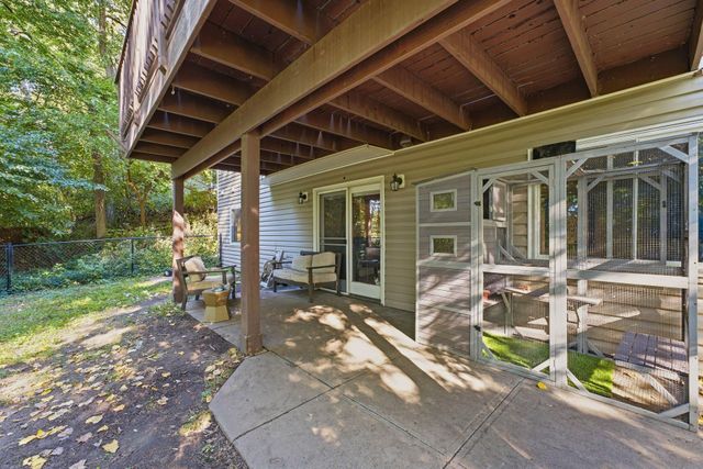 60 Imperial Drive E, West Saint Paul, MN 55118