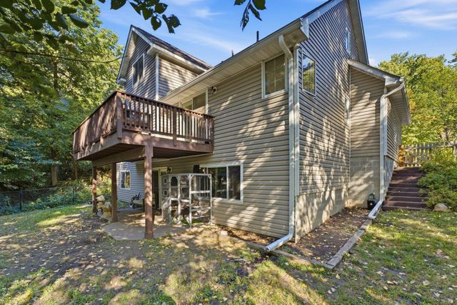 60 Imperial Drive E, West Saint Paul, MN 55118