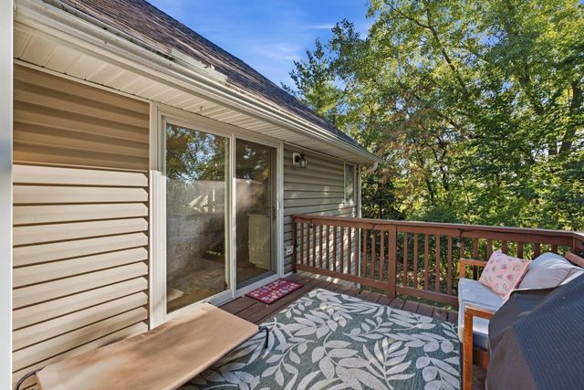 60 Imperial Drive E, West Saint Paul, MN 55118