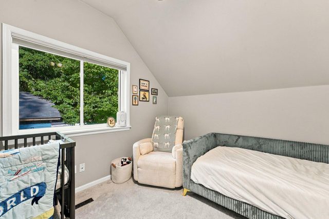60 Imperial Drive E, West Saint Paul, MN 55118