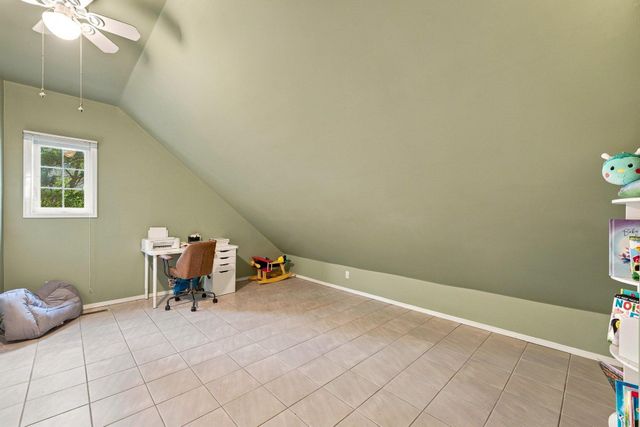 60 Imperial Drive E, West Saint Paul, MN 55118