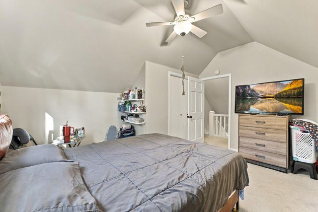 60 Imperial Drive E, West Saint Paul, MN 55118