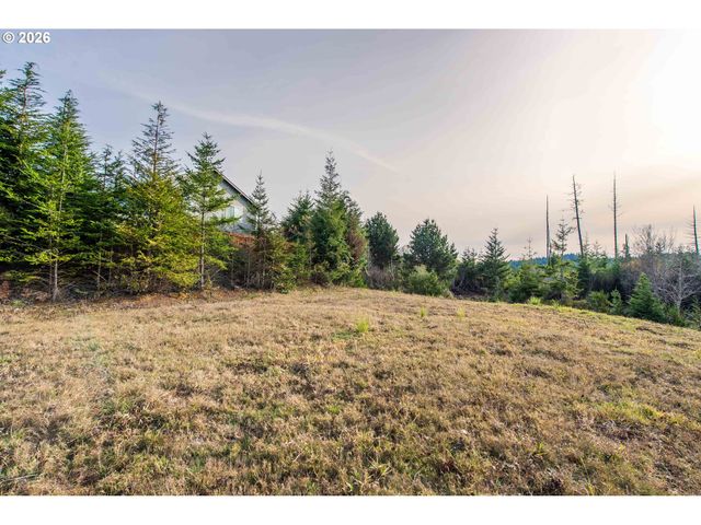 0 Fulton Ave 312, Coos Bay, OR 97420