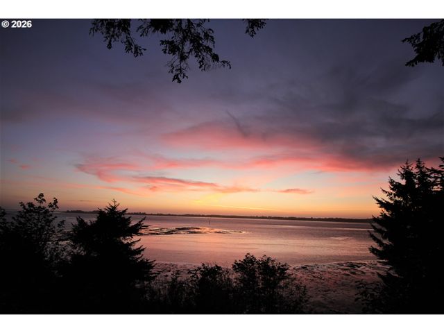 0 Fulton Ave 312, Coos Bay, OR 97420