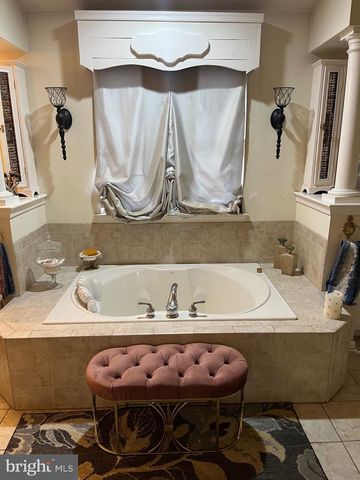 67 LAVENDER DR, Sewell, NJ 08080