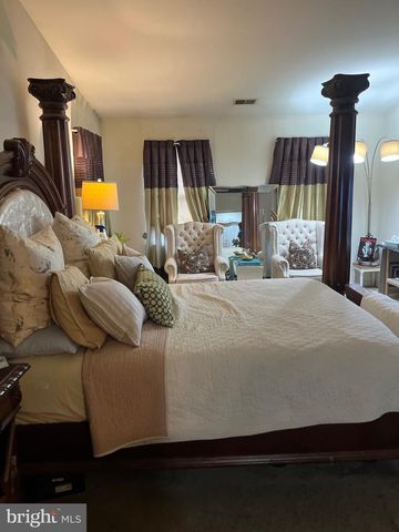 67 LAVENDER DR, Sewell, NJ 08080