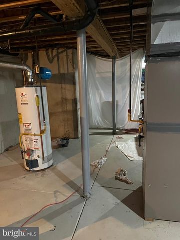 67 LAVENDER DR, Sewell, NJ 08080