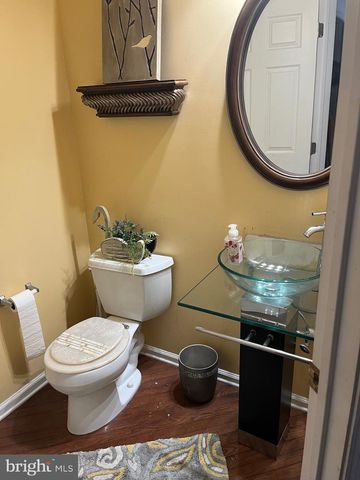 67 LAVENDER DR, Sewell, NJ 08080