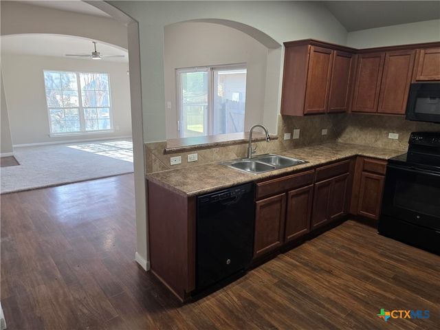 415 Capistrano Drive, San Marcos, TX 78666