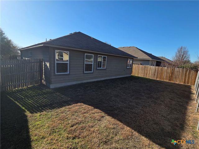 415 Capistrano Drive, San Marcos, TX 78666