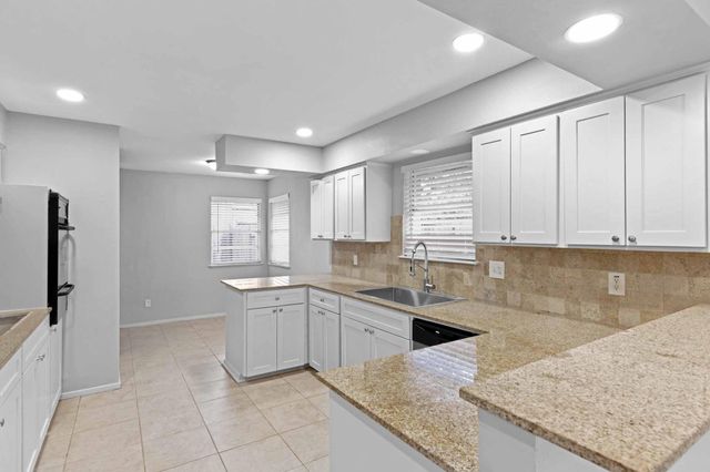 5638 Spellman Road, Houston, TX 77096