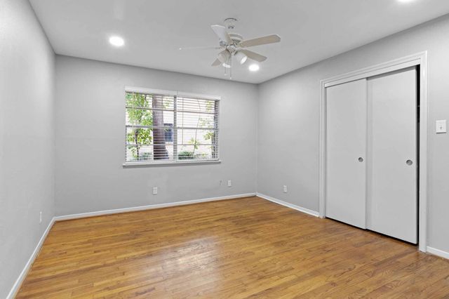 5638 Spellman Road, Houston, TX 77096