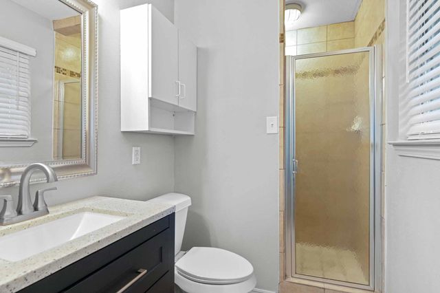 5638 Spellman Road, Houston, TX 77096