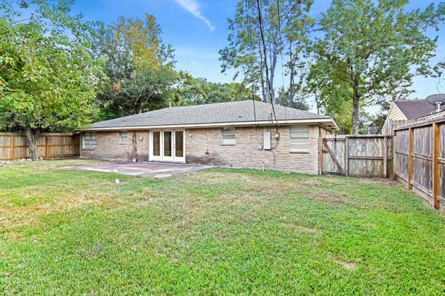5638 Spellman Road, Houston, TX 77096