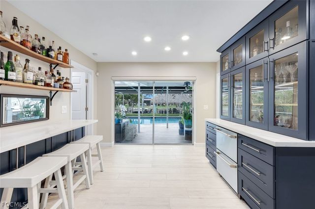 419 Pinecrest CT, Cape Coral, FL 33904