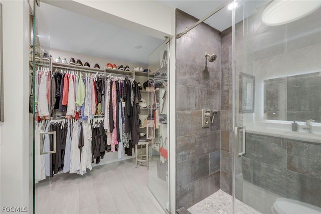 419 Pinecrest CT, Cape Coral, FL 33904