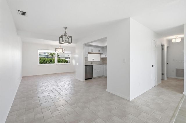 1023 BEACH MANOR CIRCLE 49, Venice, FL 34285