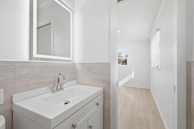 1023 BEACH MANOR CIRCLE 49, Venice, FL 34285