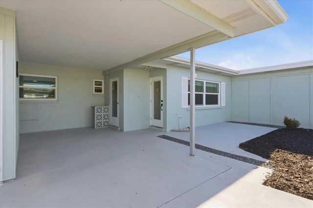 1023 BEACH MANOR CIRCLE 49, Venice, FL 34285