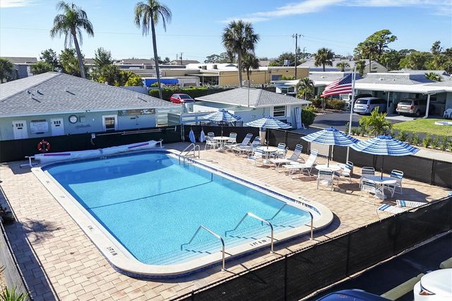 1023 BEACH MANOR CIRCLE 49, Venice, FL 34285