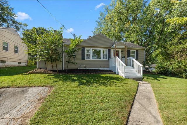 10401 E 35TH Street, Independence, MO 64052