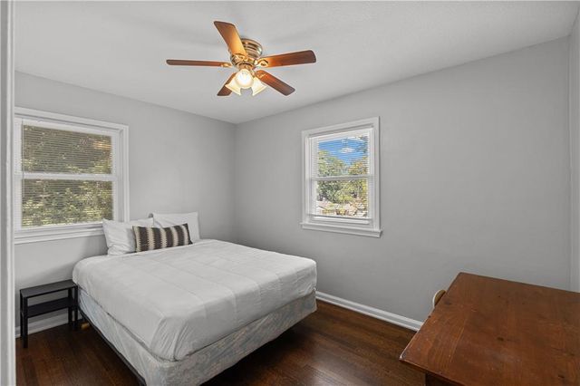 10401 E 35TH Street, Independence, MO 64052