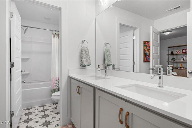 2800 Mar Bonita Road, Knightdale, NC 27545