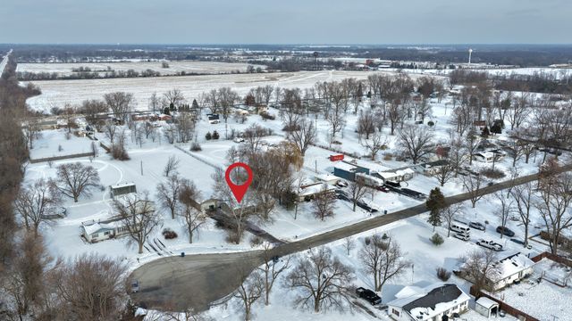 946 W Arlington Lane, Crete, IL 60417