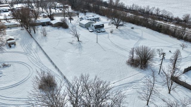 946 W Arlington Lane, Crete, IL 60417