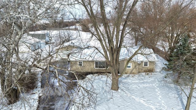 946 W Arlington Lane, Crete, IL 60417