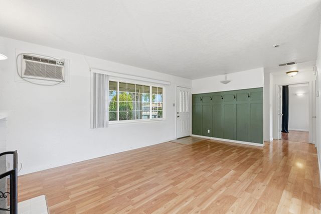 10 E Vivian Dr, Pleasant Hill, CA 94523